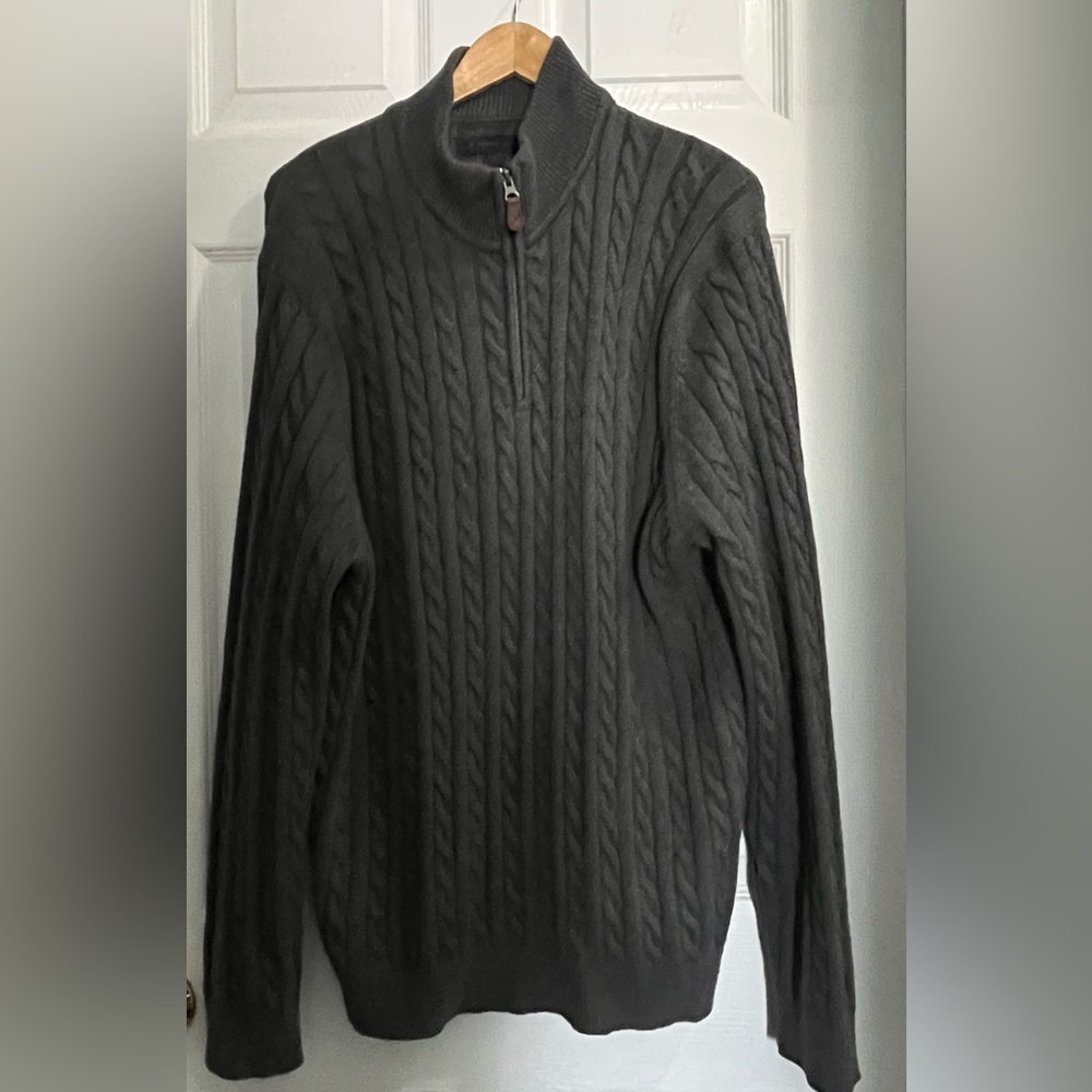 NWOT Denver Hayes Mens Cable Knit 🧶 Sweater w/ Zipper at Neck!!